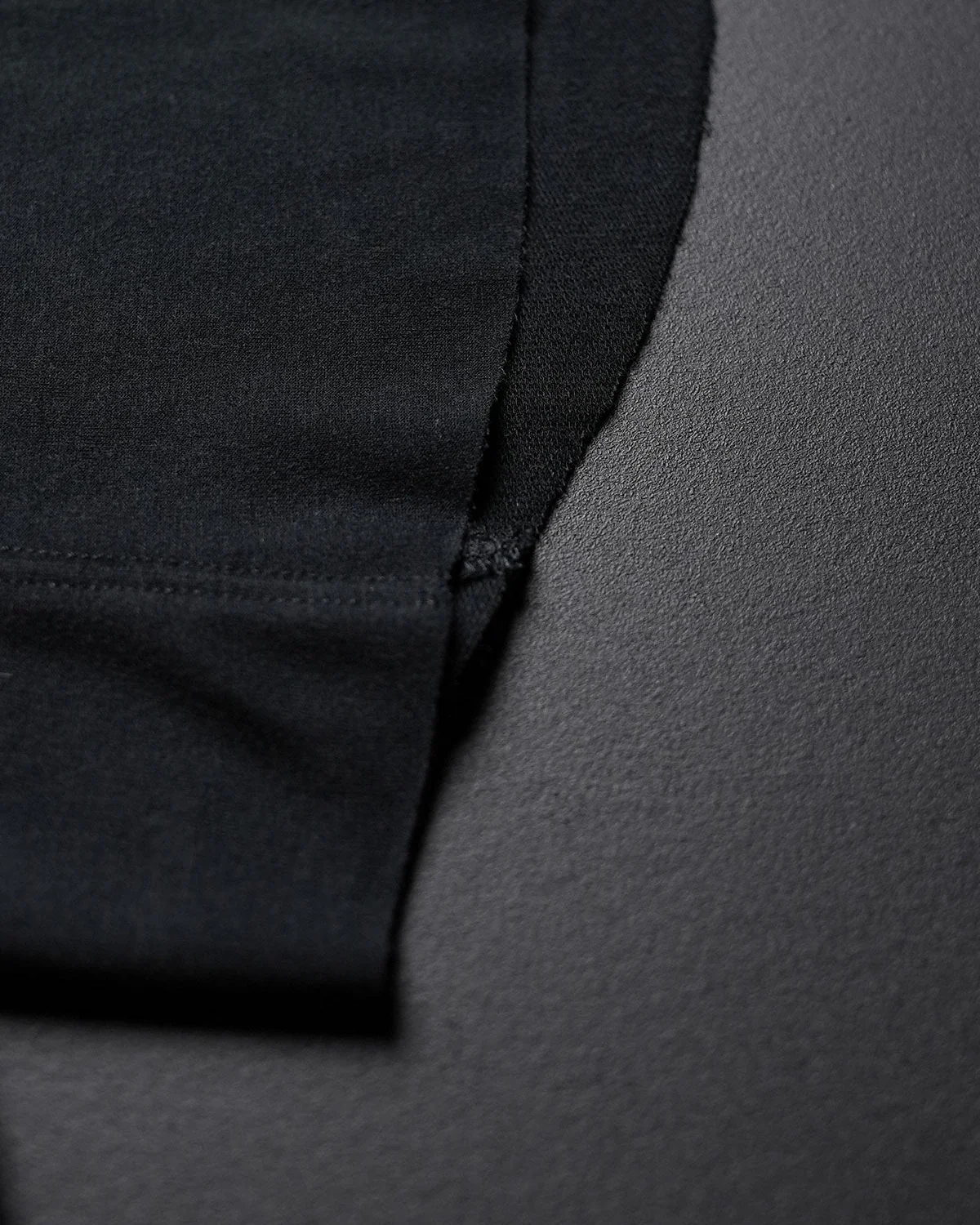 CORE LONGSLEEVE - OLIVE - Image 9