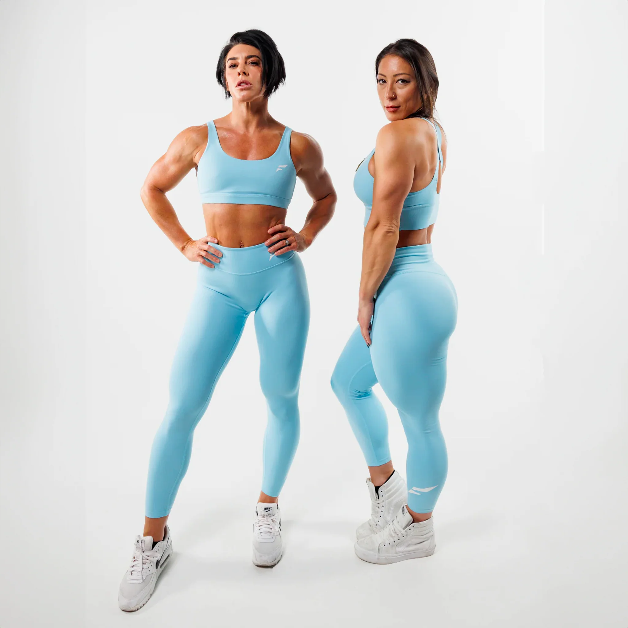 ESSENTIAL LEGGING - SKY - Image 3