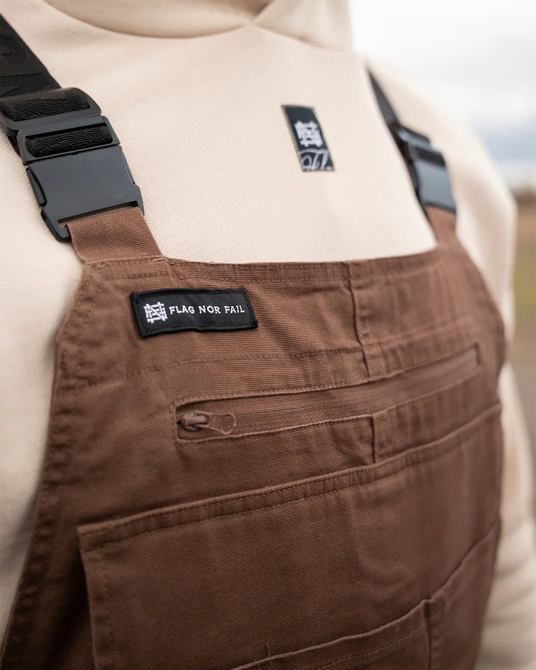FOREVER OVERALLS - CHOCOLATE - Image 3