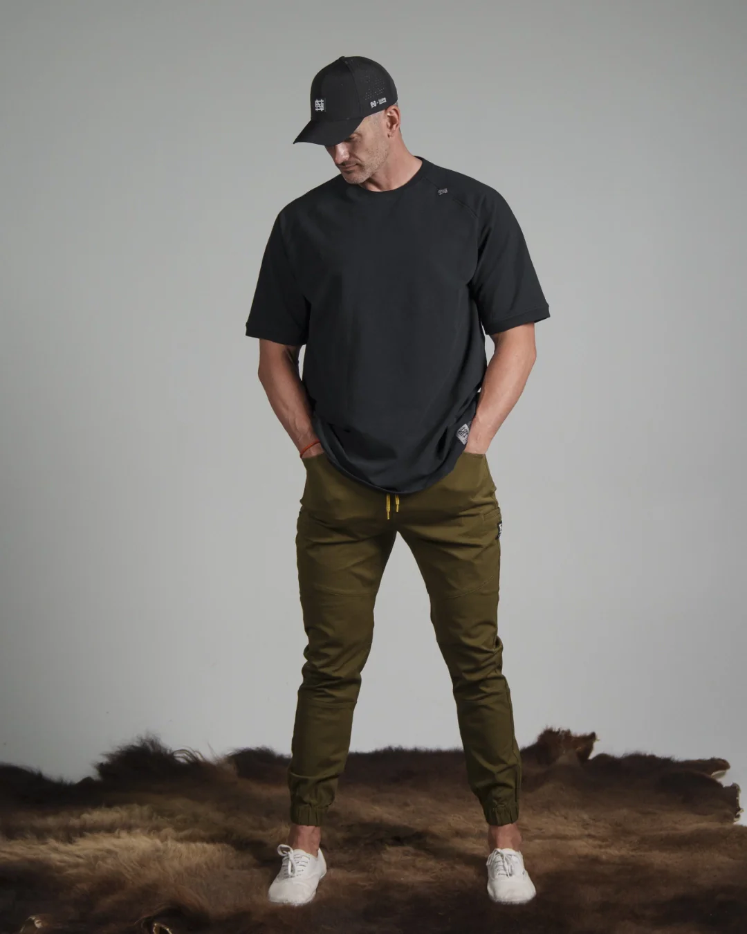 CLUB TEE - BLACK - Image 6