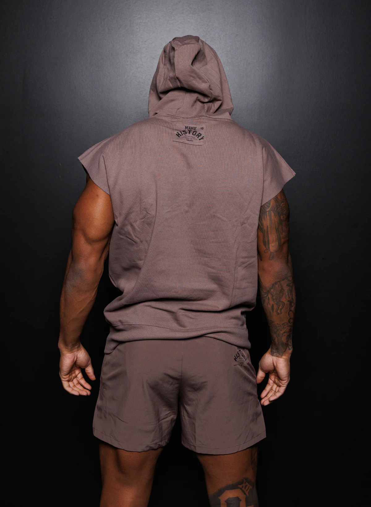 MAKE HISTORY - SLEEVELESS HOODIE - EARTH - Image 3