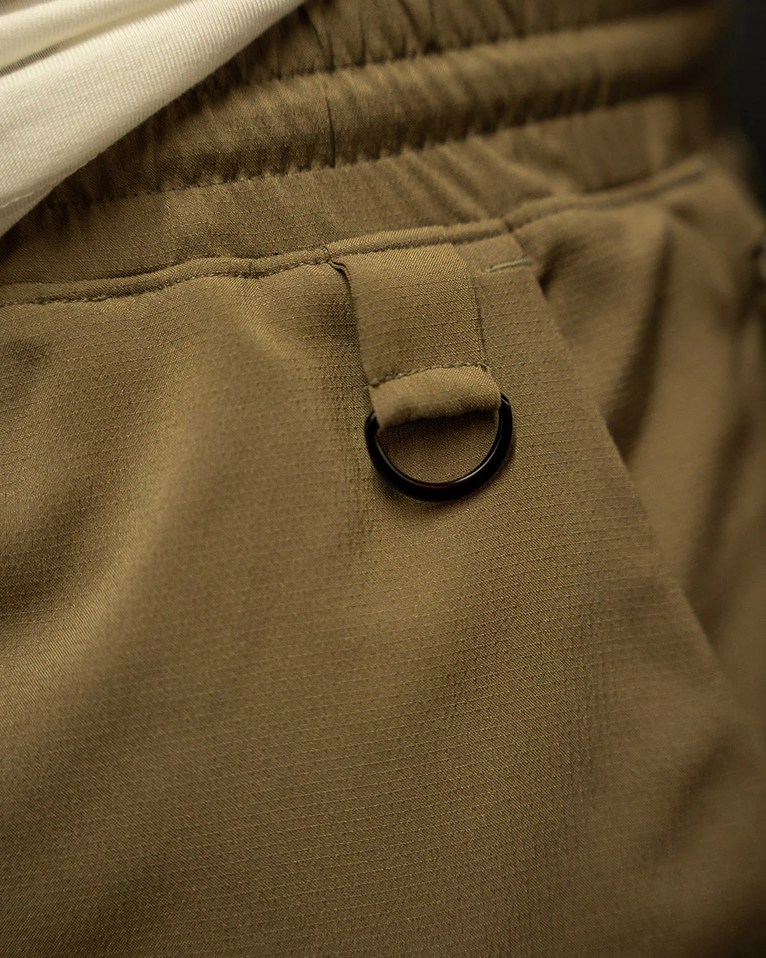 MENS HYBRID SHORTS - OLIVE - Image 11
