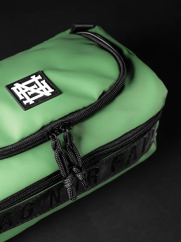 MOMENTUM TOILETRY CASE 2.5L - GREEN - Image 8