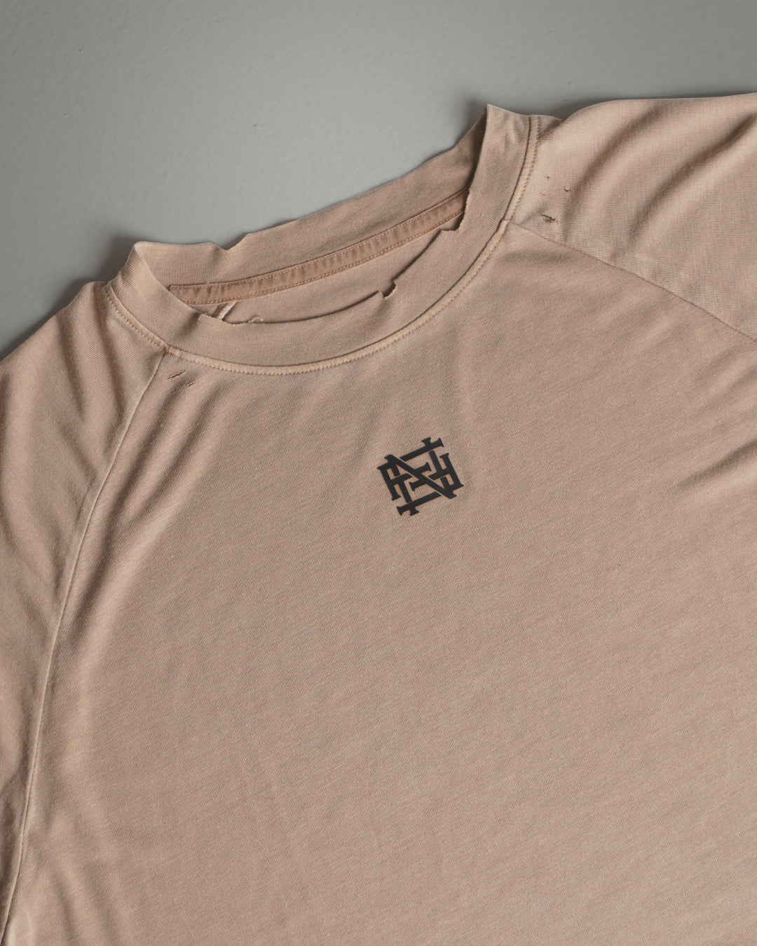 MOTO CROP TEE - EARTH - Image 3