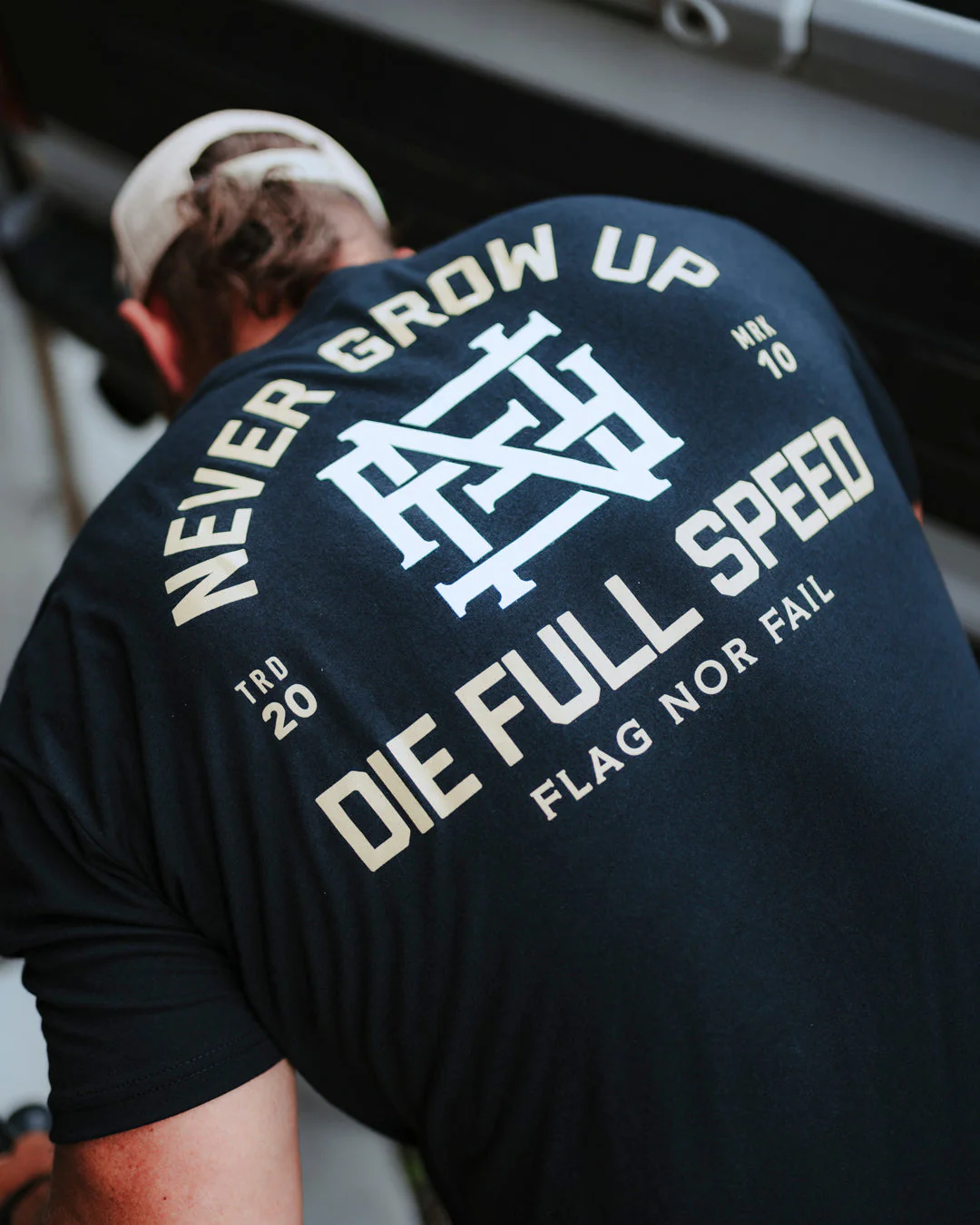 NEVER GROW UP TEE - BLACK - Image 6