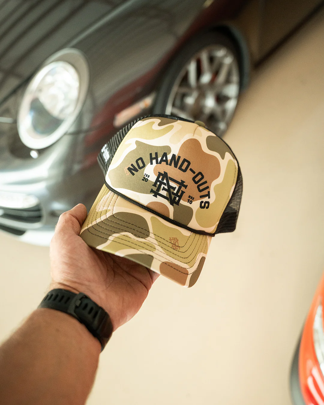 NO HAND OUTS FOAM TRUCKER - CAMO - Image 2