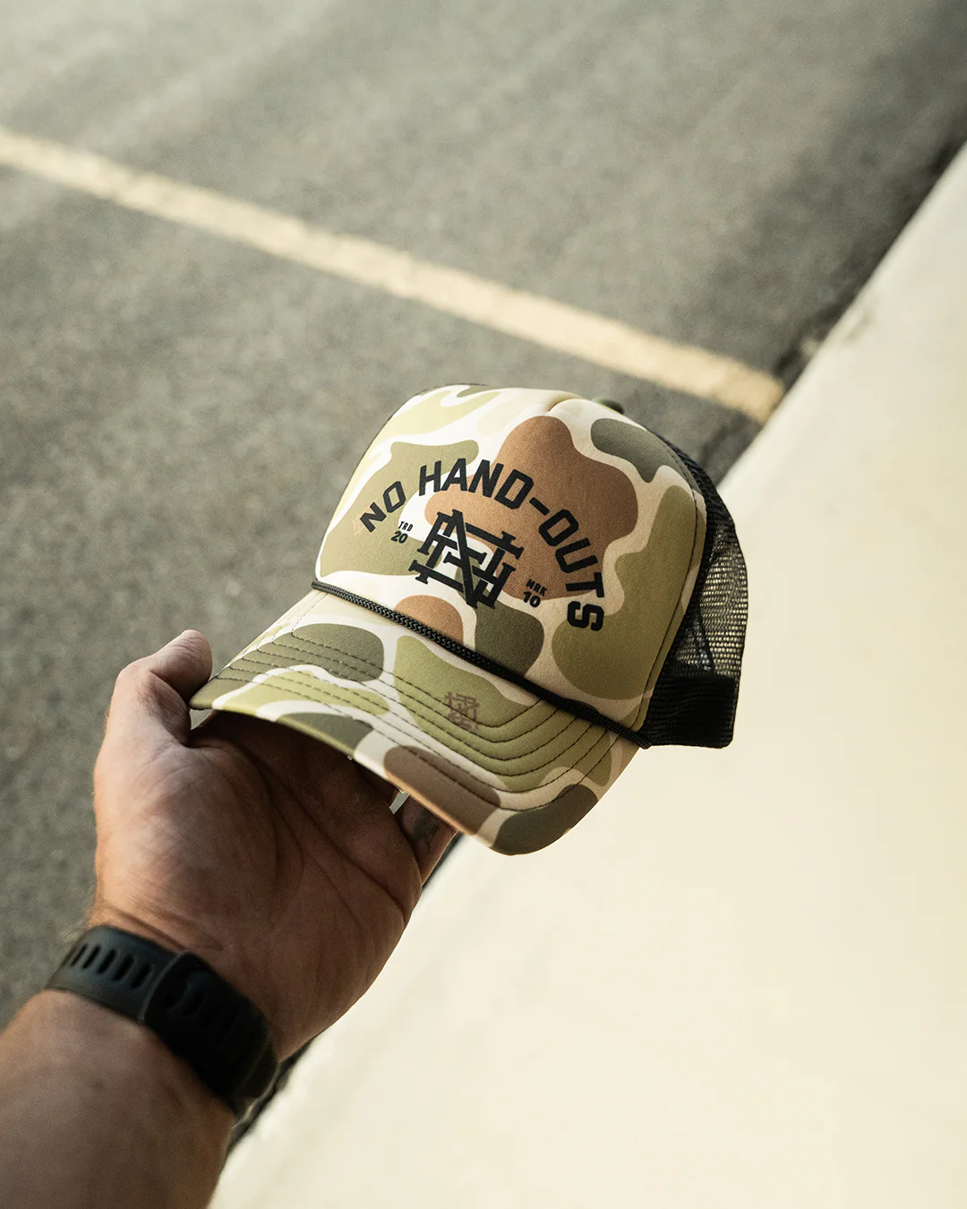 NO HAND OUTS FOAM TRUCKER - CAMO - Image 4