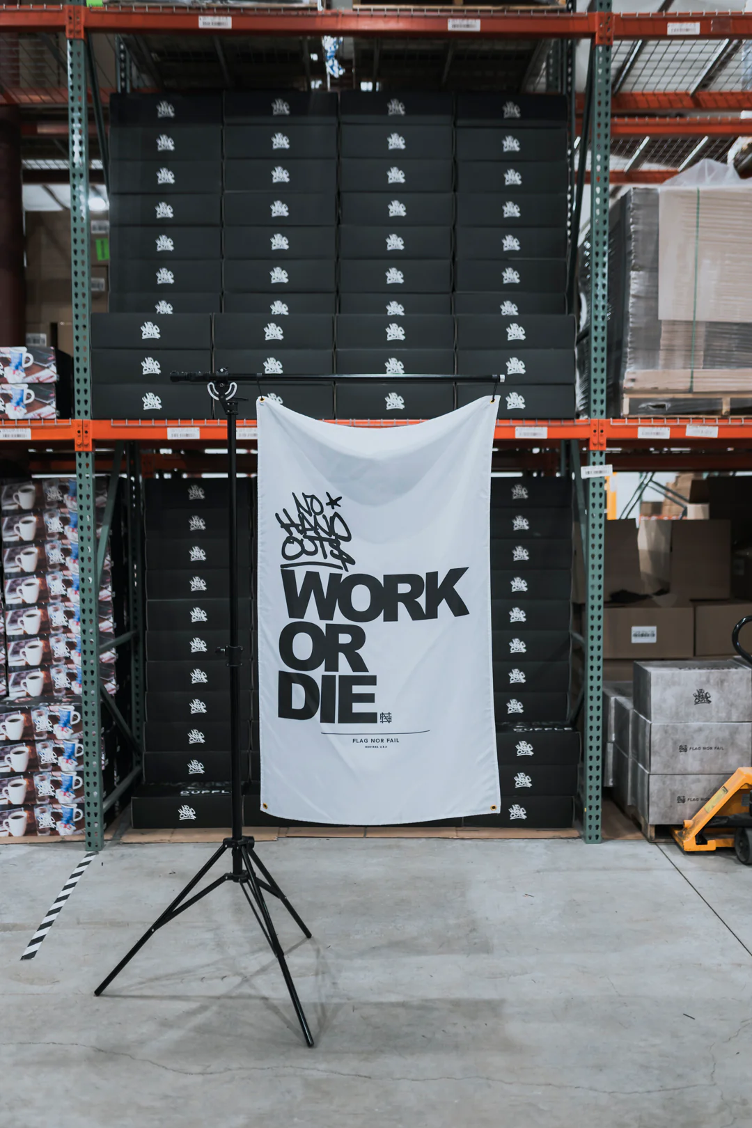 NO HANDOUTS FLAG - Image 2