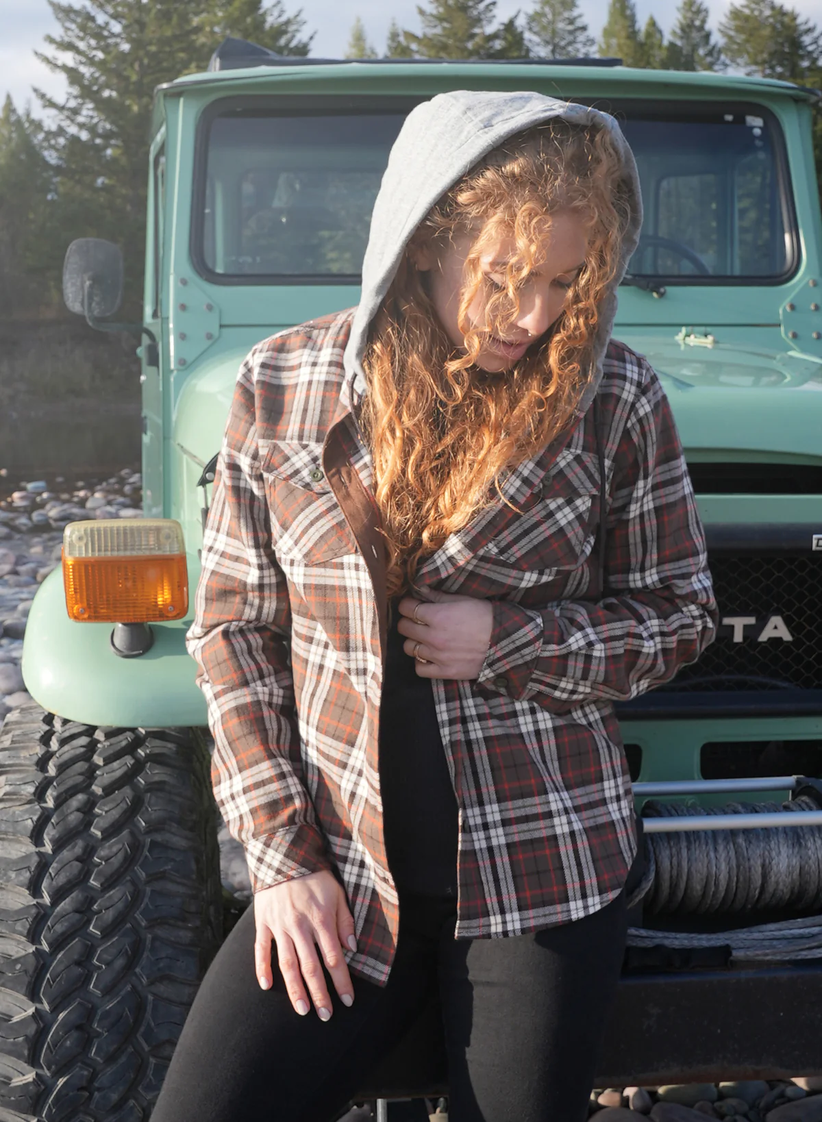 WOMEN'S HOODED FOREVER FLANNEL - ORANGE - Image 3