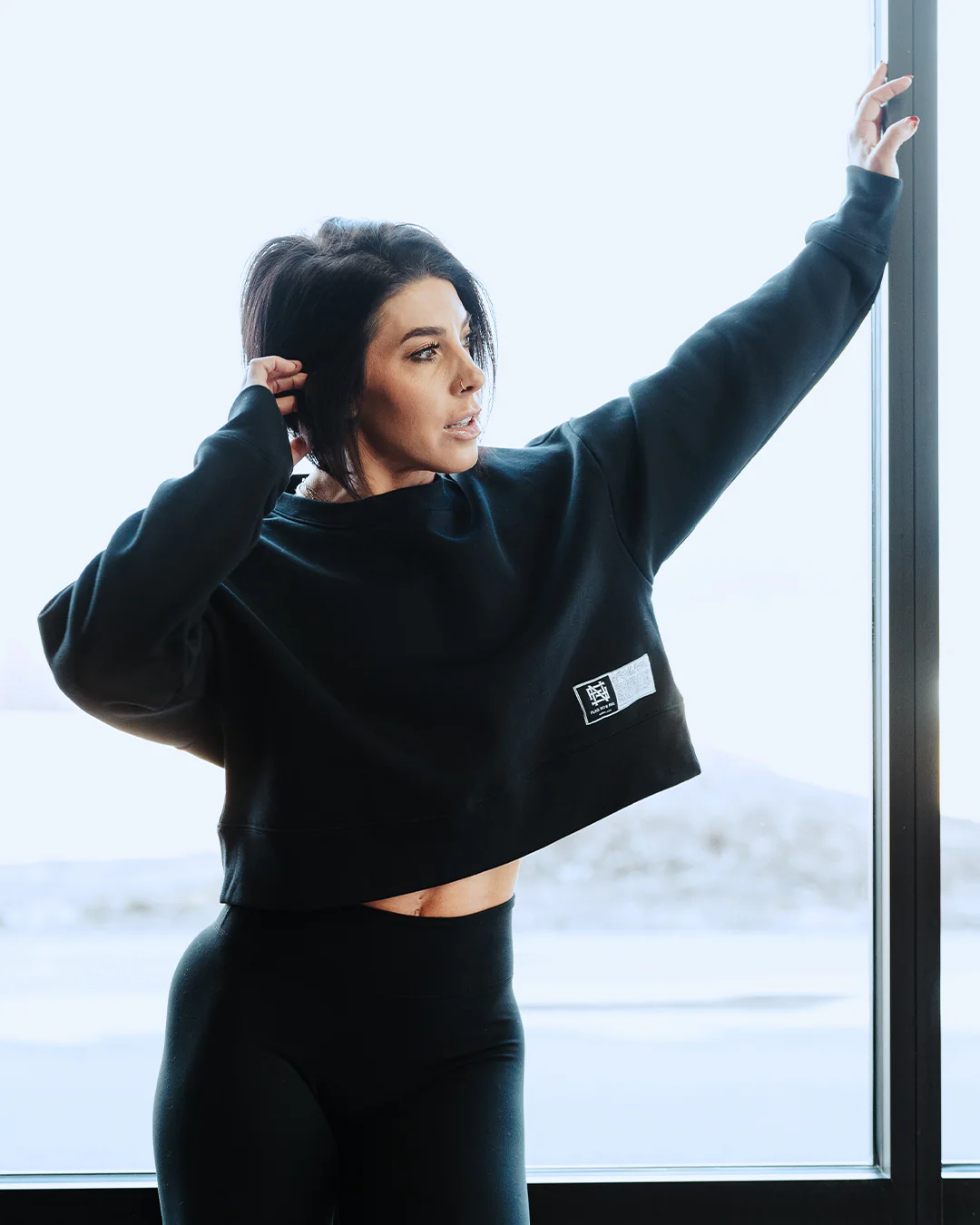 WOMENS OVERSIZED CROP CREWNECK - BLACK - Image 13