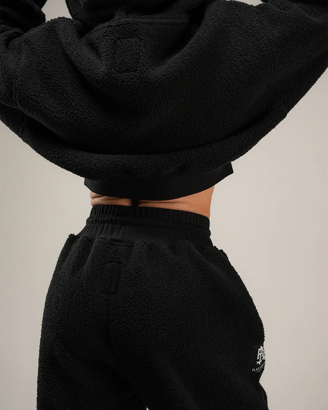 WOMENS OVERSIZED CROP HOODIE - BLACK SHERPA - Image 5