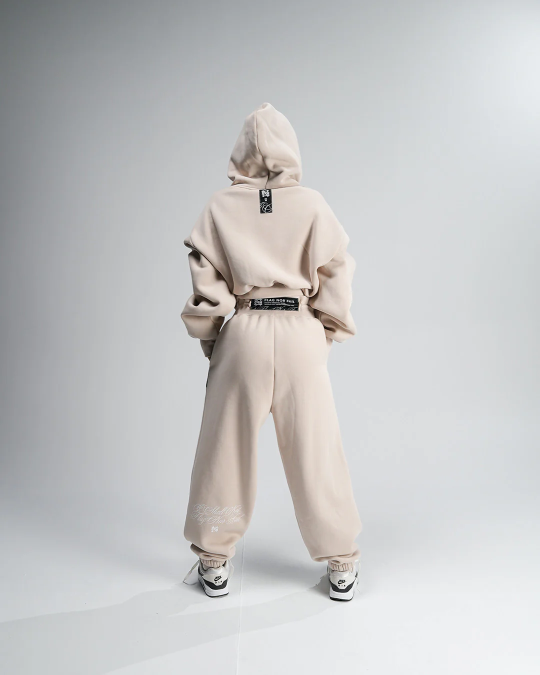 WOMENS OVERSIZED SWEATPANTS - TAN - Image 11
