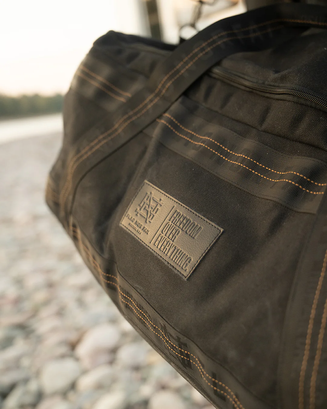 XL DUFFLE BAG - CANVAS - Image 6